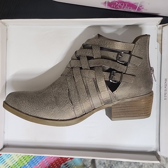 NOT RATED - Picture 5 of 9